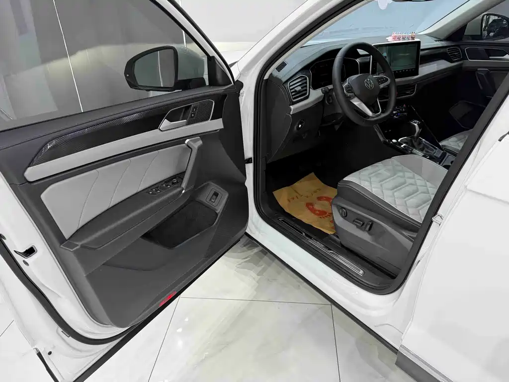 Tayron 280 TSI 2 WD Luxury Plus Advanced