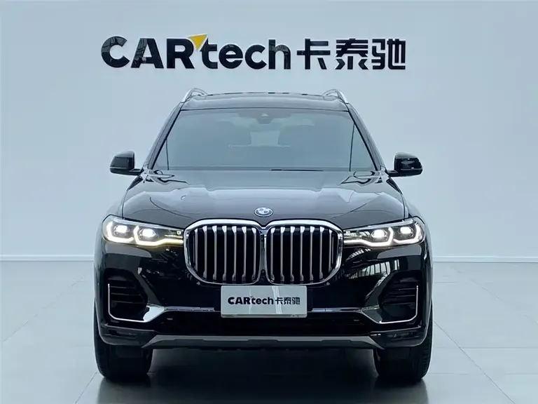 BMW X7 3.0 T US Spec
