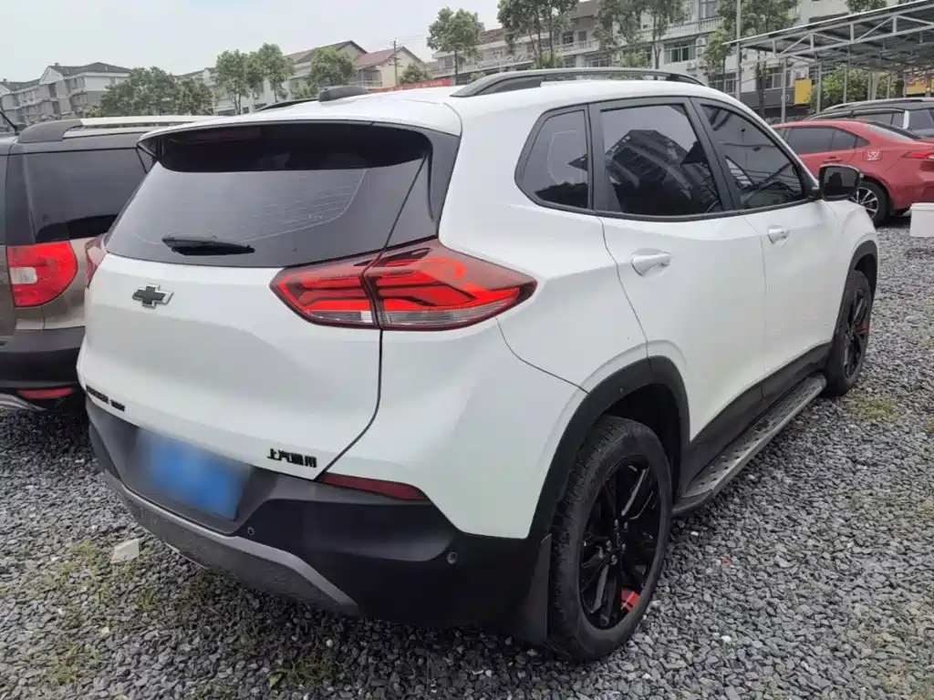 Tracker 创酷 2019款 Redline 335 T CVT尊版 国VI