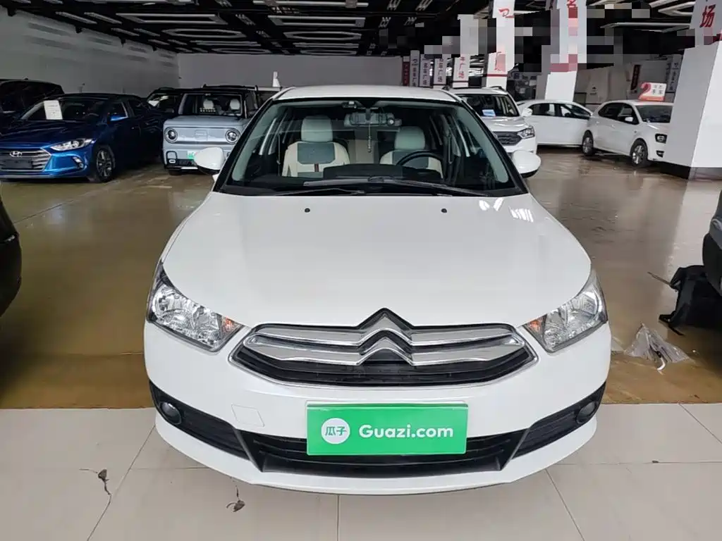 C-Quatre Sedan 1.6 L Auto Fashionable