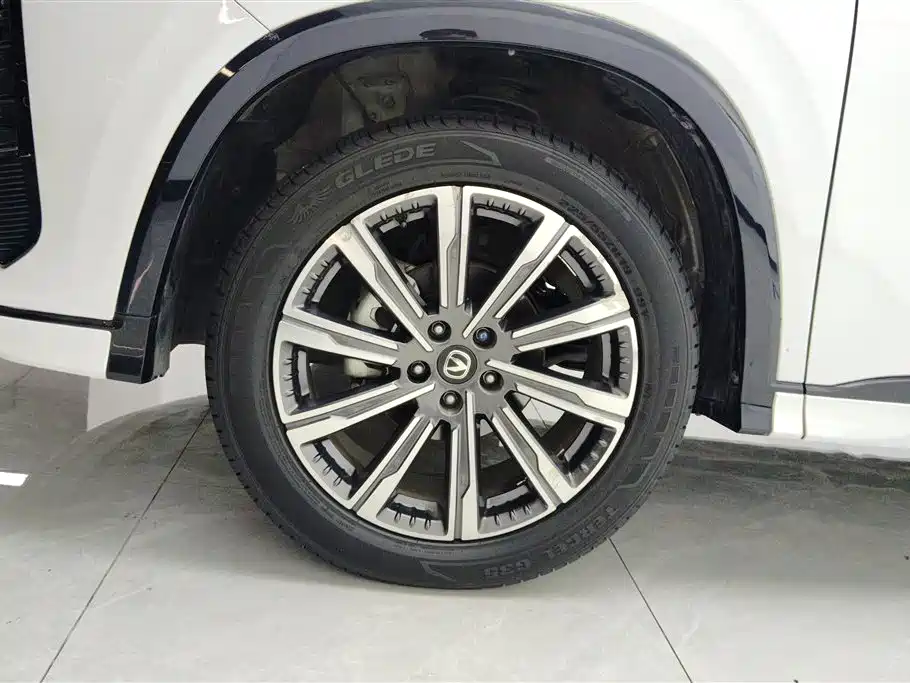 Changan CS75 PLUS 3 rd Gen Champion 1.5 T Smart Drive Power Navigation