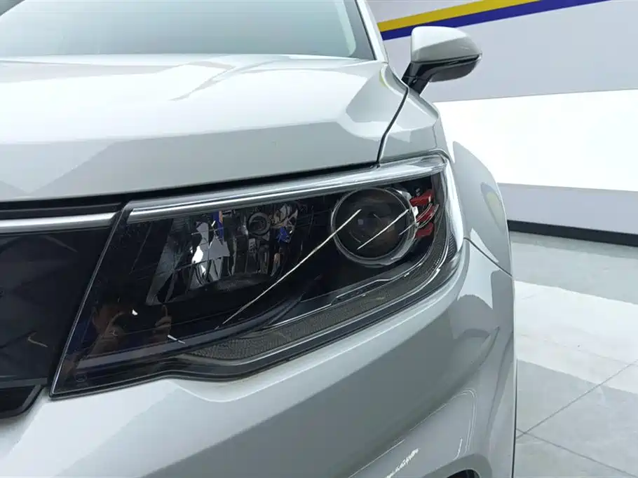 Changan CS35 PLUS 长安CS35 PLUS 2022款 1.6 L 手动豪华版