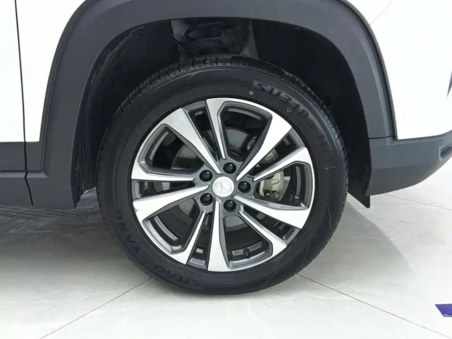 Changan CS35 PLUS 长安CS35 PLUS 2022款 1.6 L 手动豪华版