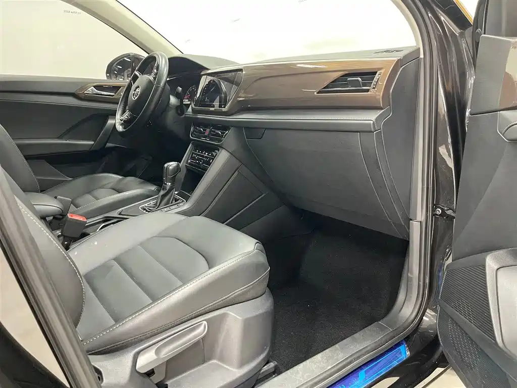 Tharu 280 TSI 2 WD Luxury