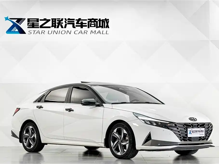 Elantra 1.5 L CVT TOP Flagship