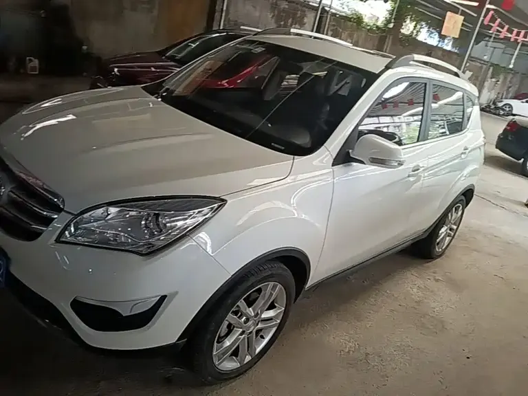 Changan CS35 1.6 L Auto Luxury CN-IV