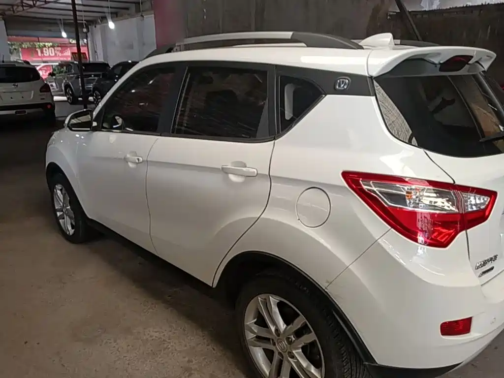 Changan CS35 1.6 L Auto Luxury CN-IV