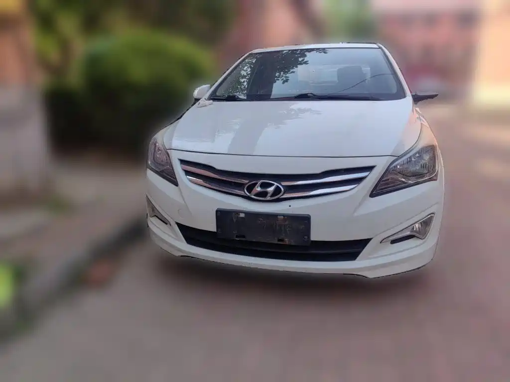 Accent 1.4 L Auto Intelligent GLS