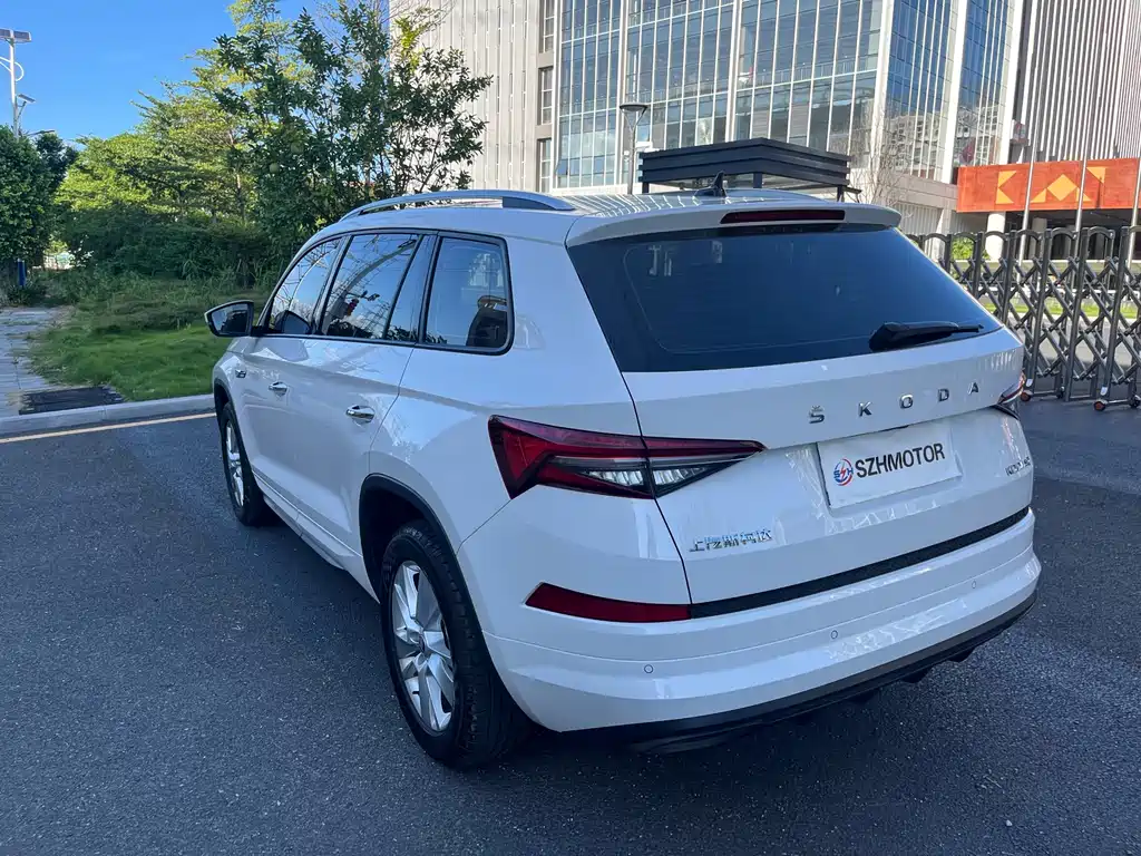 Kodiaq TSI330 5-seat 2 WD Strength