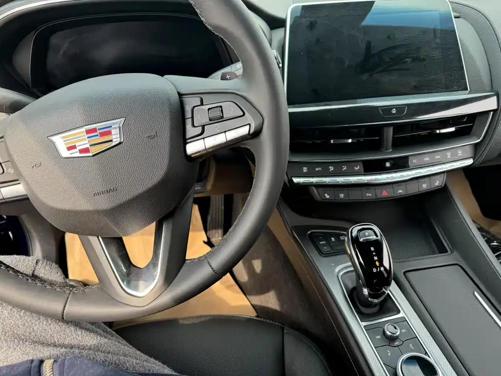 Cadillac CT5 28 T Style