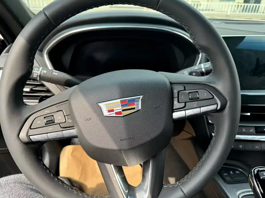 Cadillac CT5 28 T Style