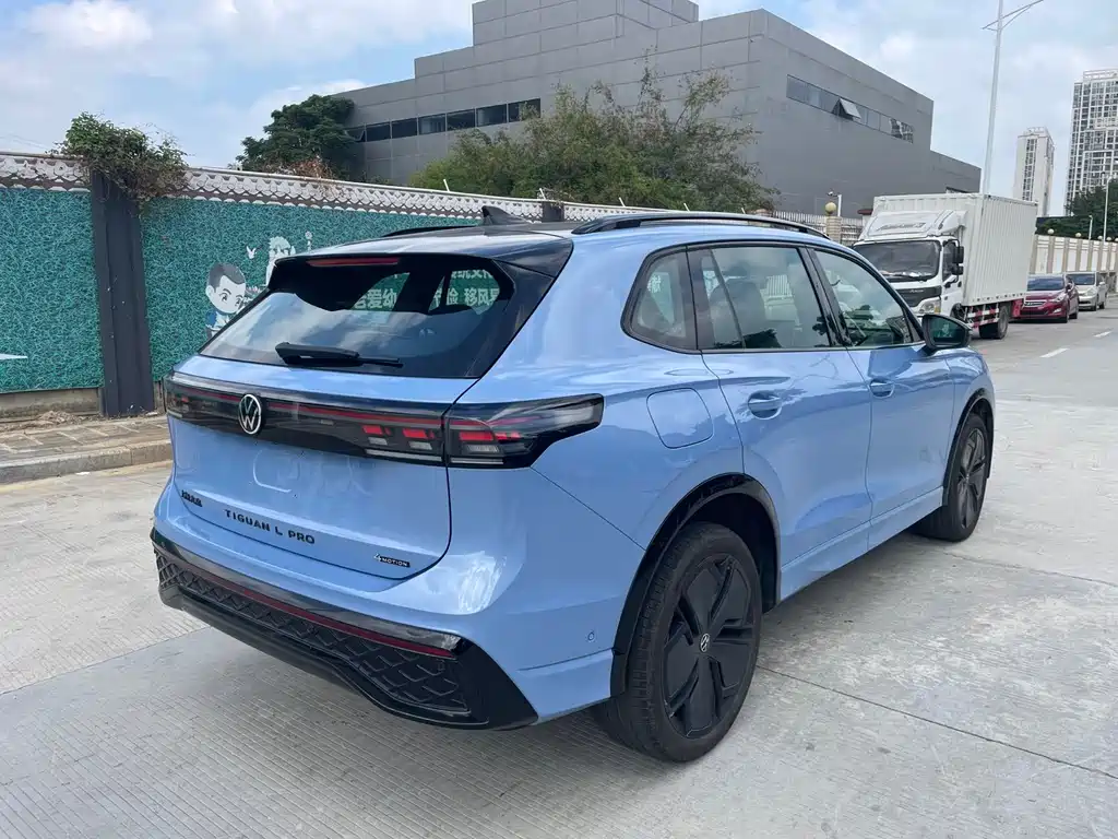 Tiguan L PRO 380 TSI 4 WD R-Line Smart Supreme