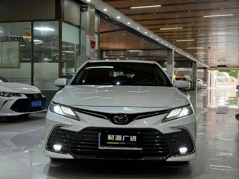Toyota Camry 2.0 G Luxury
