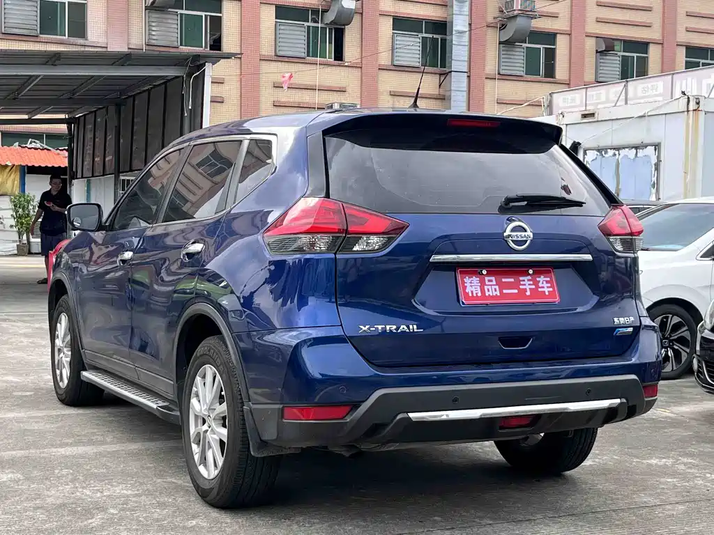 X-Trail 2.0 L CVT Comfort 2 WD