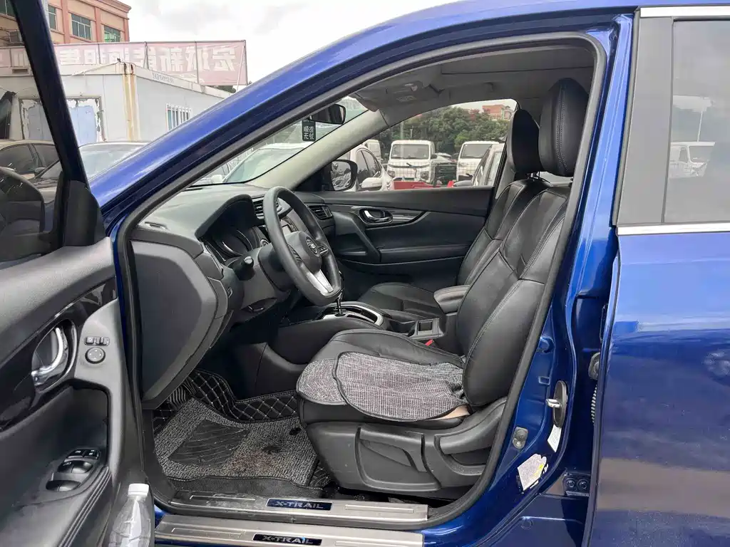 X-Trail 2.0 L CVT Comfort 2 WD