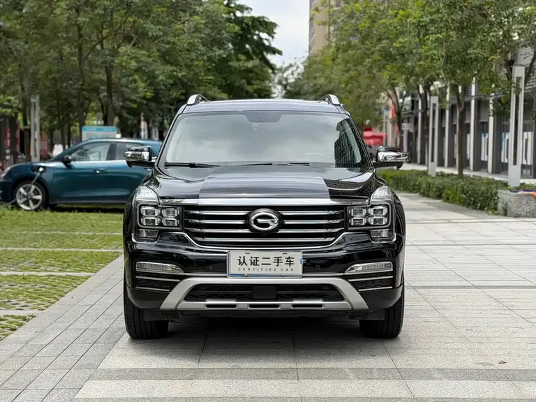 GAC Trumpchi GS8 320 T 2 WD Luxury Connected (7-seat)