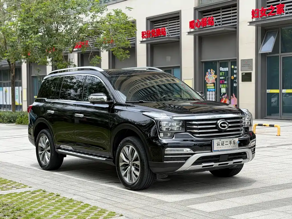 GAC Trumpchi GS8 320 T 2 WD Luxury Connected (7-seat)