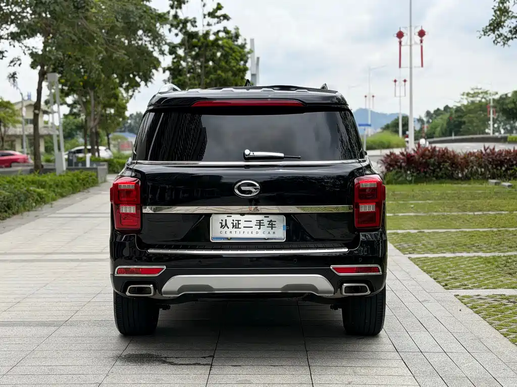 GAC Trumpchi GS8 320 T 2 WD Luxury Connected (7-seat)