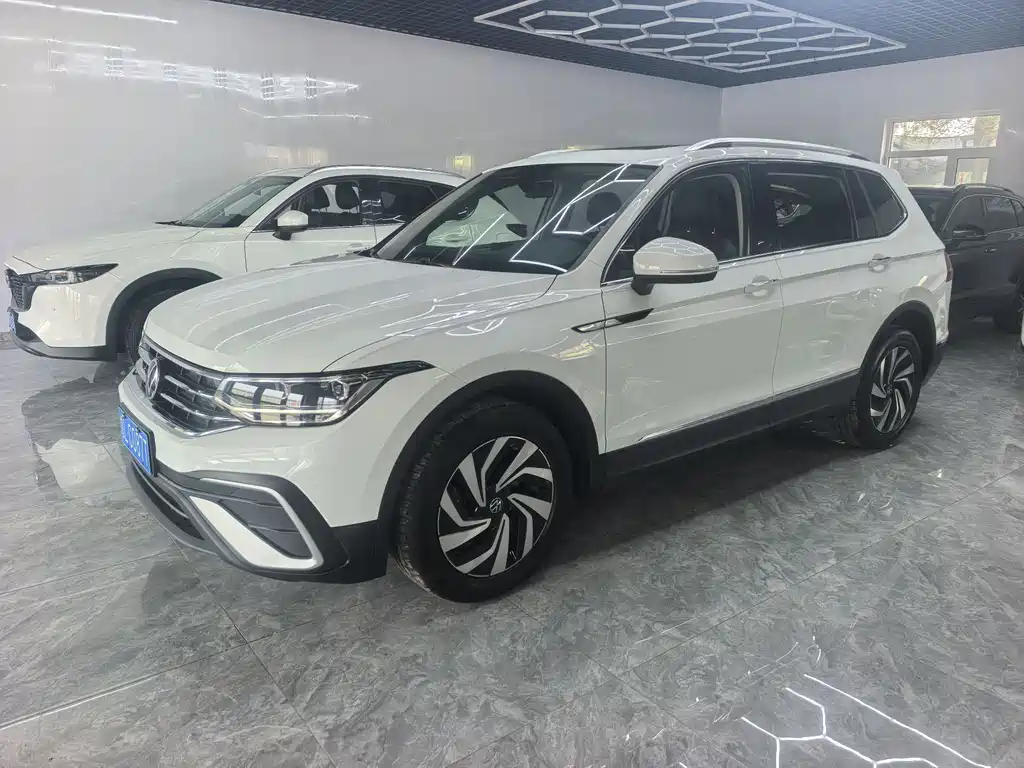 Tiguan L 280 TSI Auto 2 WD Trend Creative Limited