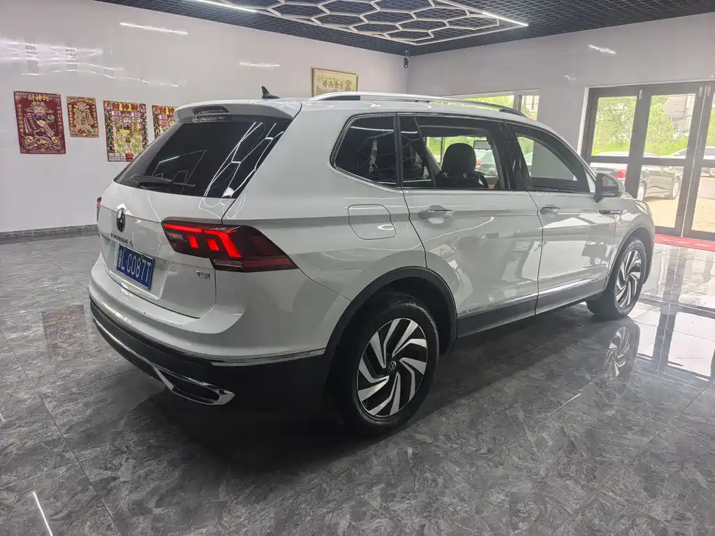 Tiguan L 280 TSI Auto 2 WD Trend Creative Limited