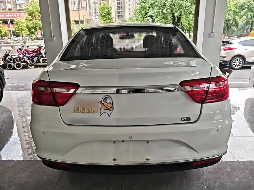 Vision 1.5 L Auto Happy