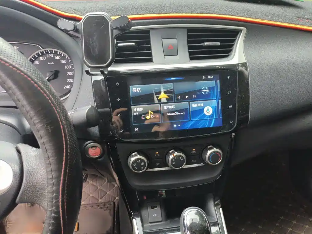 Sylphy 1.6 XV CVT Connected Premium CN-VI
