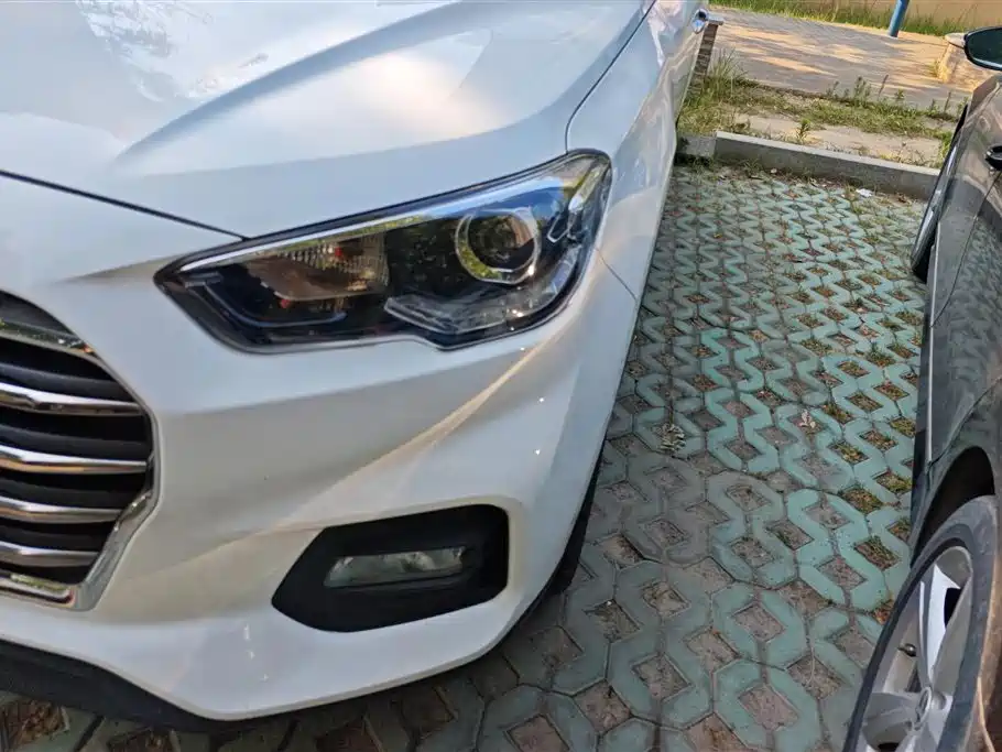 Hyundai ix35 2.0 L Auto 2 WD Brave · Smooth Enjoyment CN-V