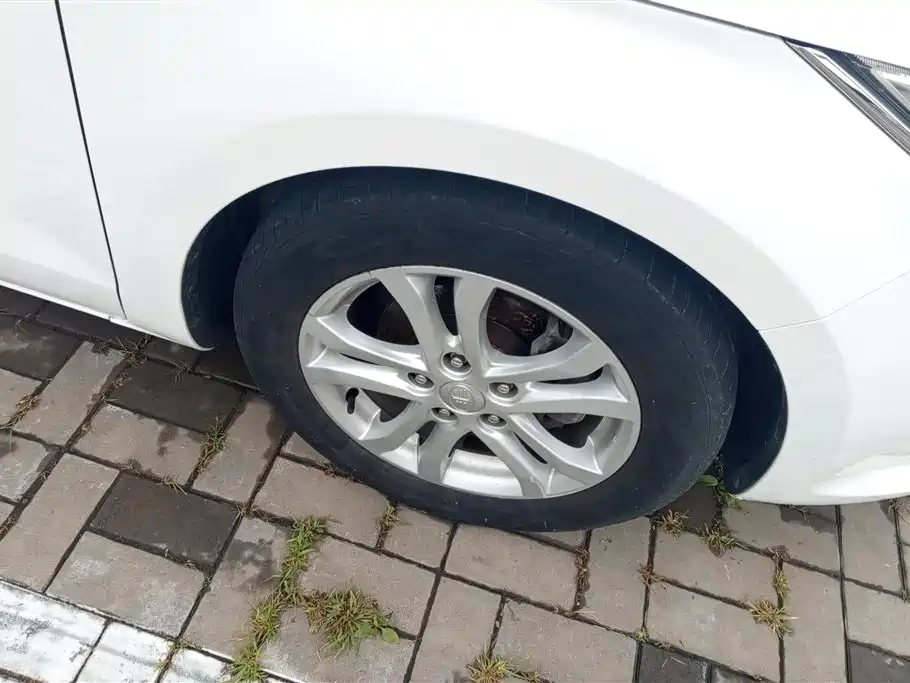 Besturn B50 奔腾B50 2016款 1.6 L 手动豪华型
