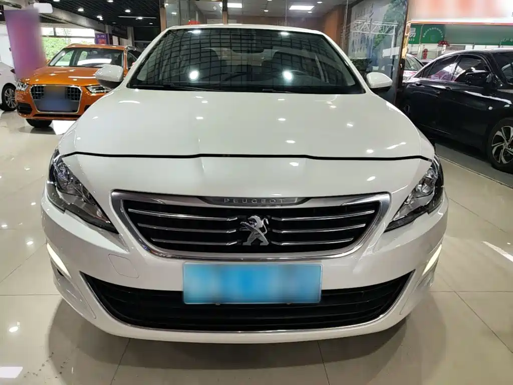 Peugeot 408 1.6 T Auto Luxury