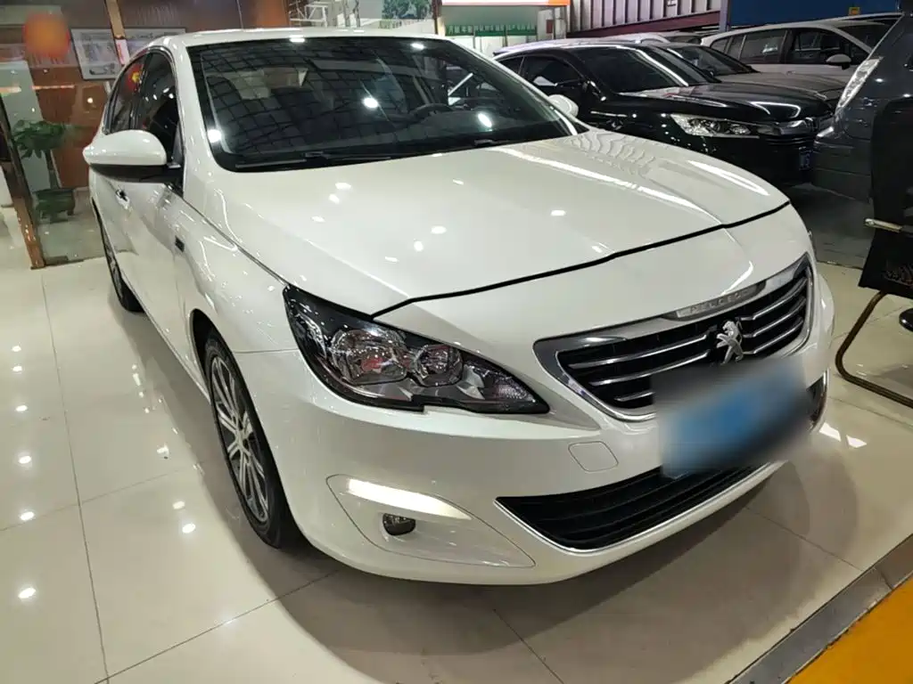 Peugeot 408 1.6 T Auto Luxury