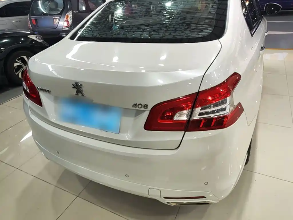 Peugeot 408 1.6 T Auto Luxury