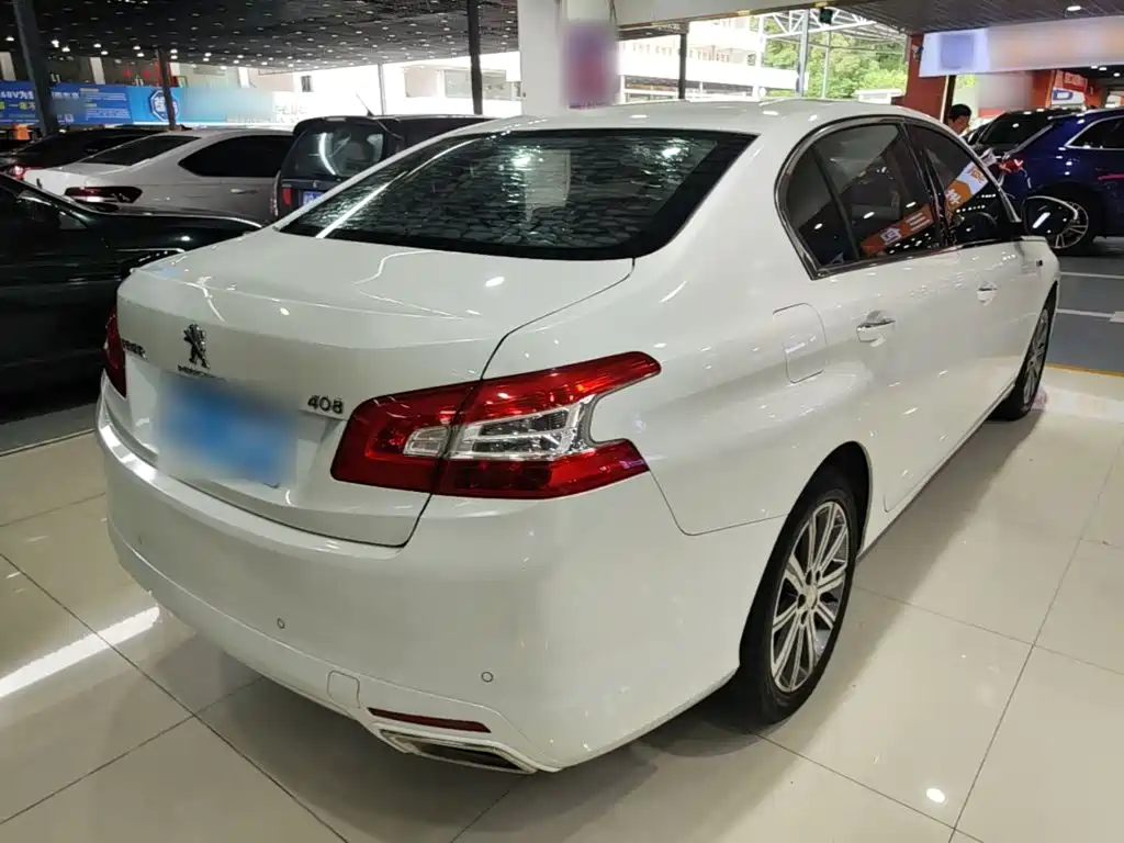 Peugeot 408 1.6 T Auto Luxury