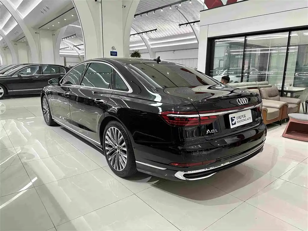 Audi A8 A8 L 50 TFSI quattro Select
