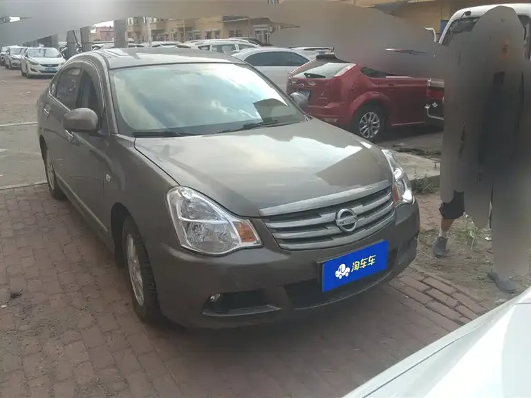 Nissan Sylphy Classic 1.6 XE+ Manual Connected Leading