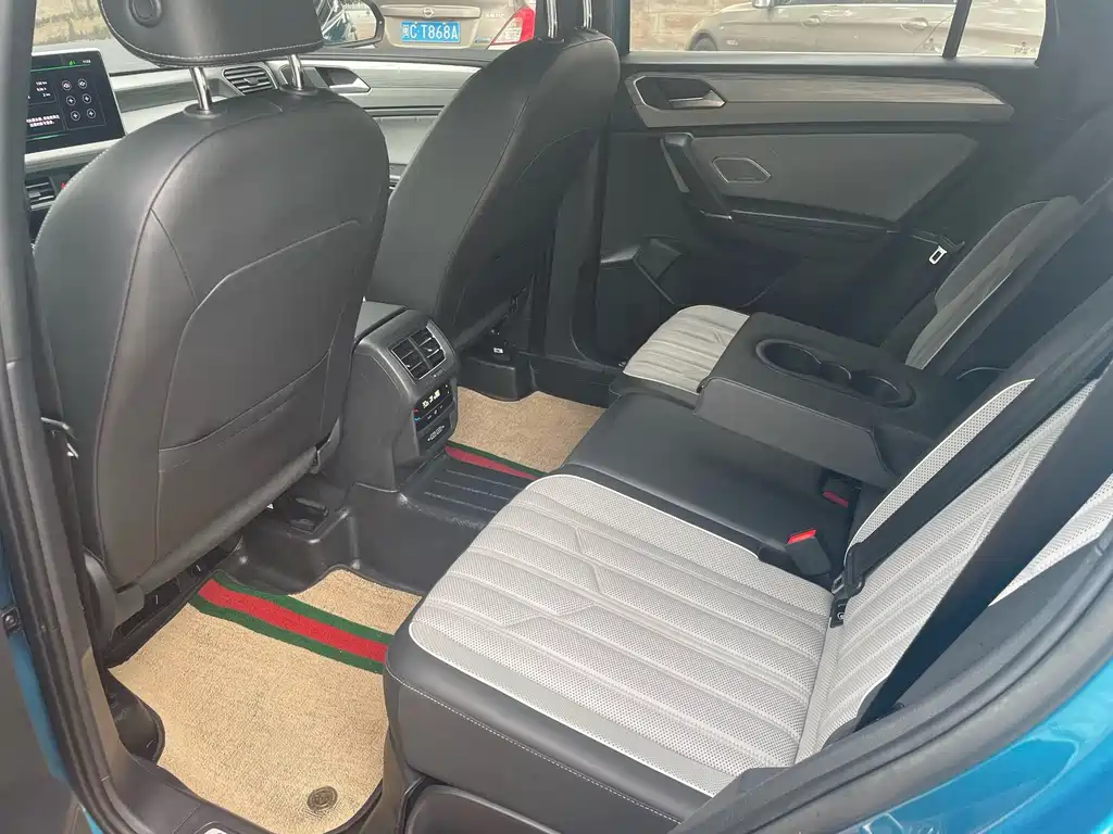Tayron 380 TSI 4 WD R-Line Pro Smart