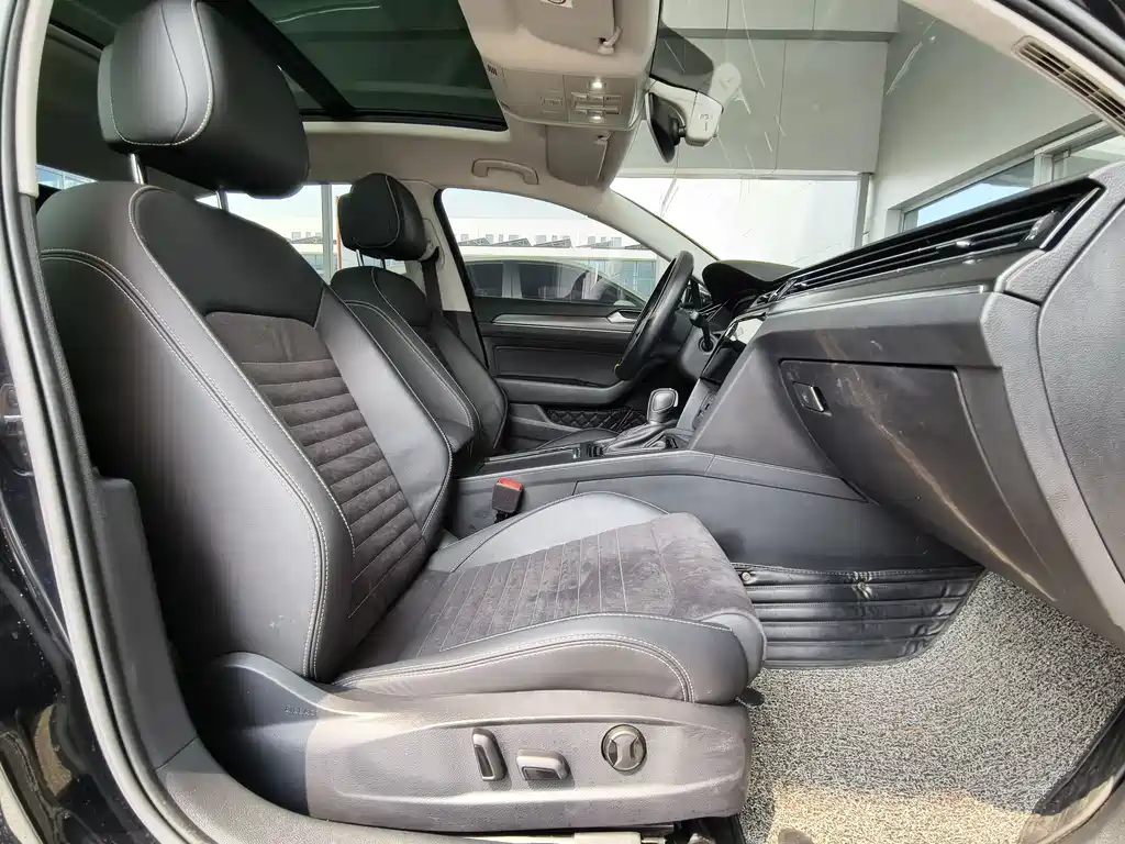 Magotan 330 TSI DSG Luxury