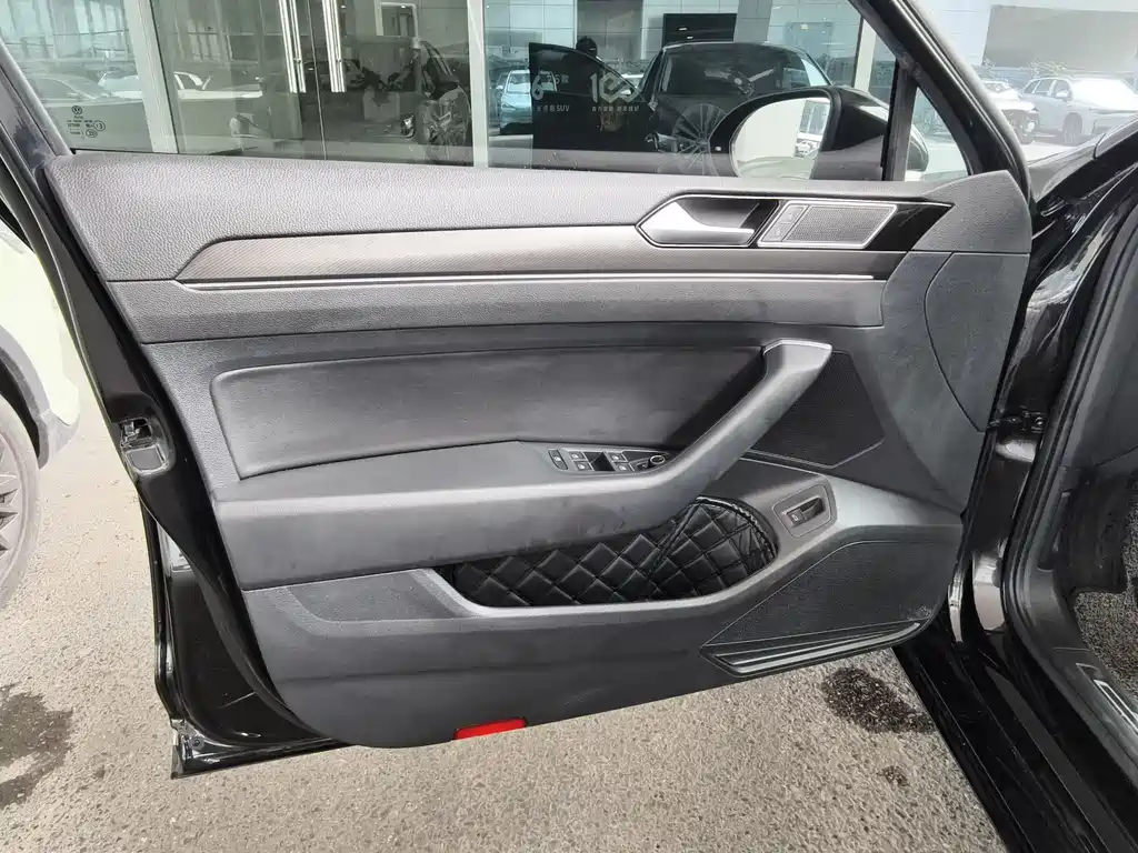 Magotan 330 TSI DSG Luxury