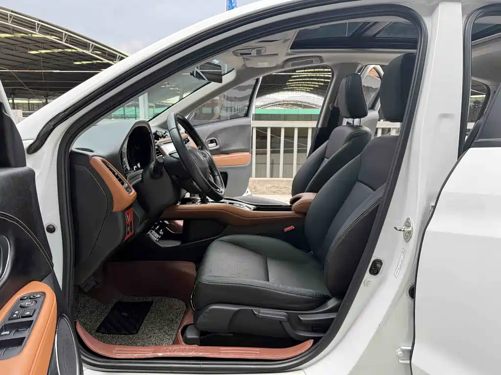 Vezel 1.8 L CVT 2 WD Luxury
