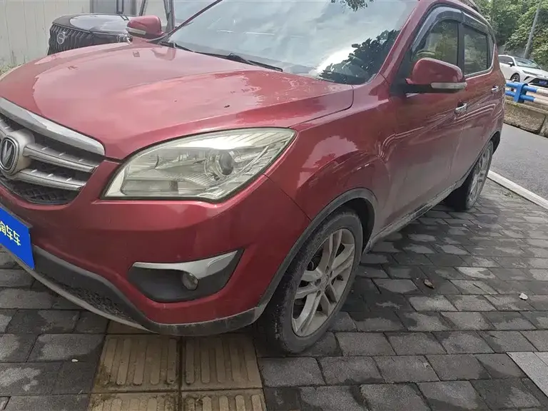 Changan CS35 1.6 L Auto Luxury CN-IV