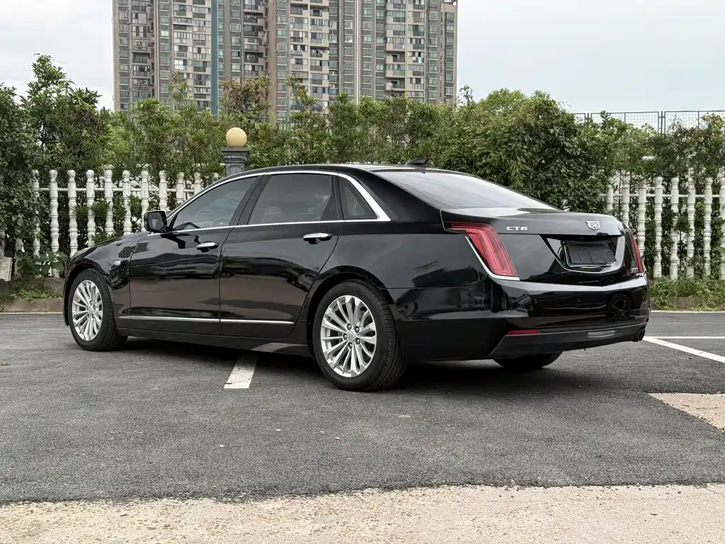 Cadillac CT6 28 T Luxury