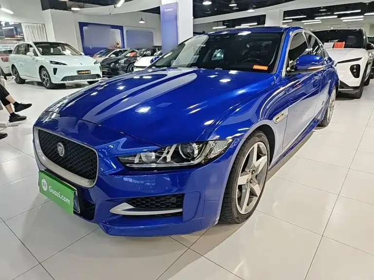 Jaguar XE 捷豹XE 2018款 2.0 T 250 PS 两驱R-Sport运动版