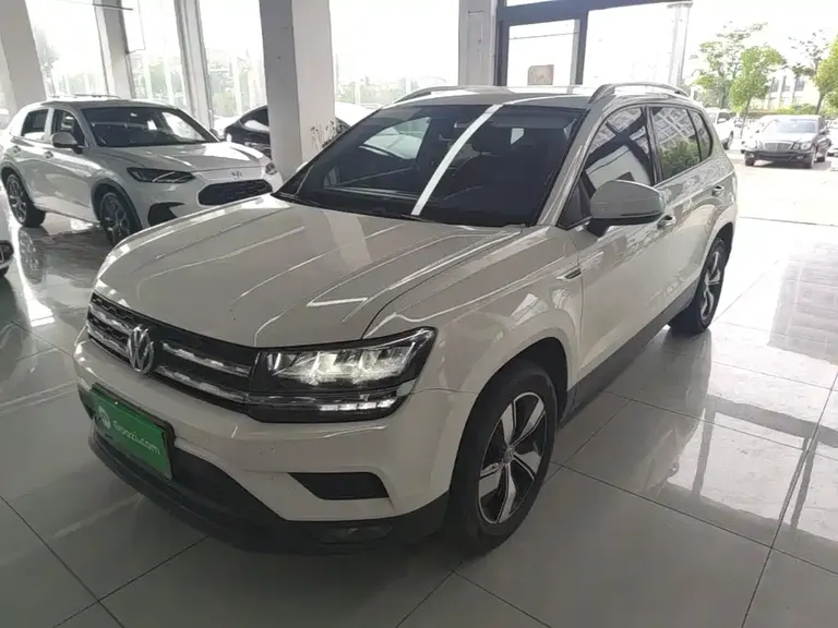 Volkswagen Tharu 280 TSI 2 WD Comfort CN-VI
