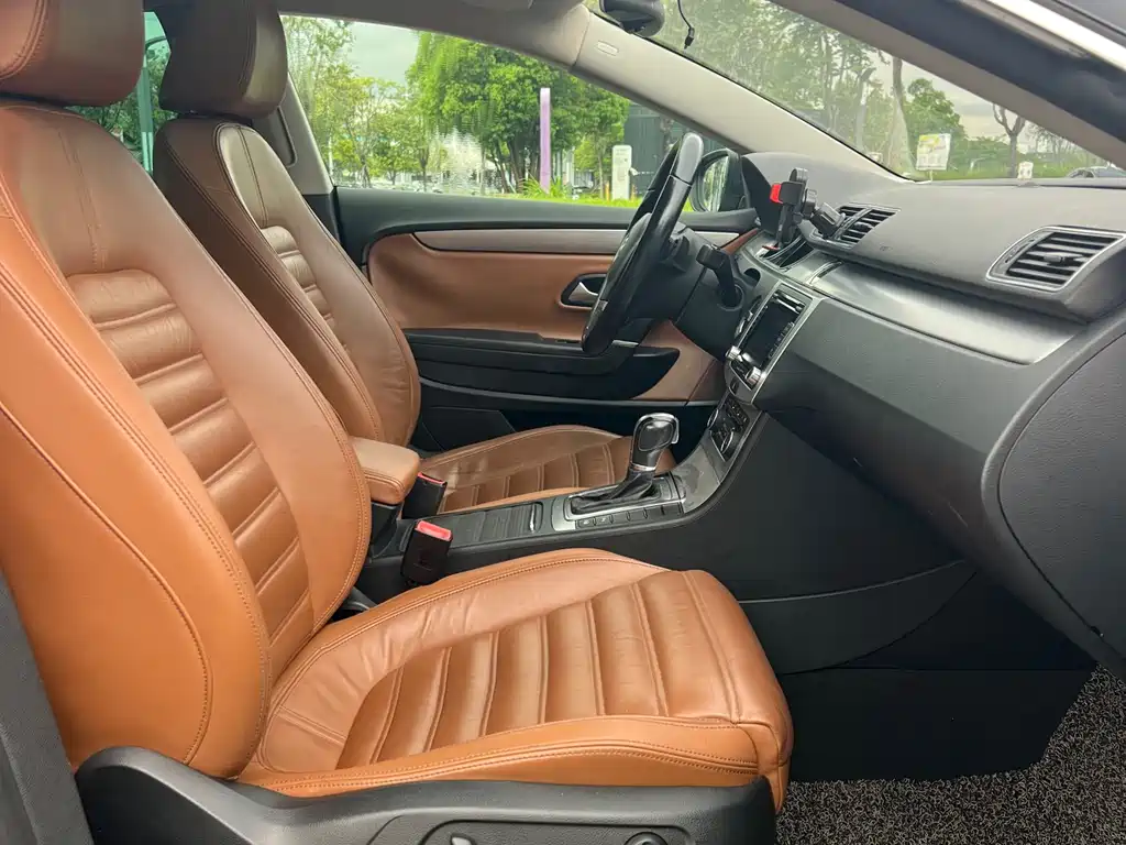 VW CC 2.0 TSI Luxury