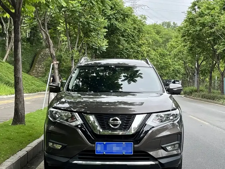 Nissan X-Trail 2.0 L CVT Connected Comfort 2 WD