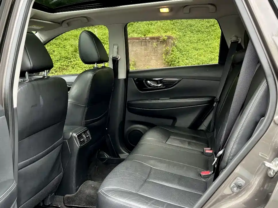 X-Trail 2.0 L CVT Connected Comfort 2 WD