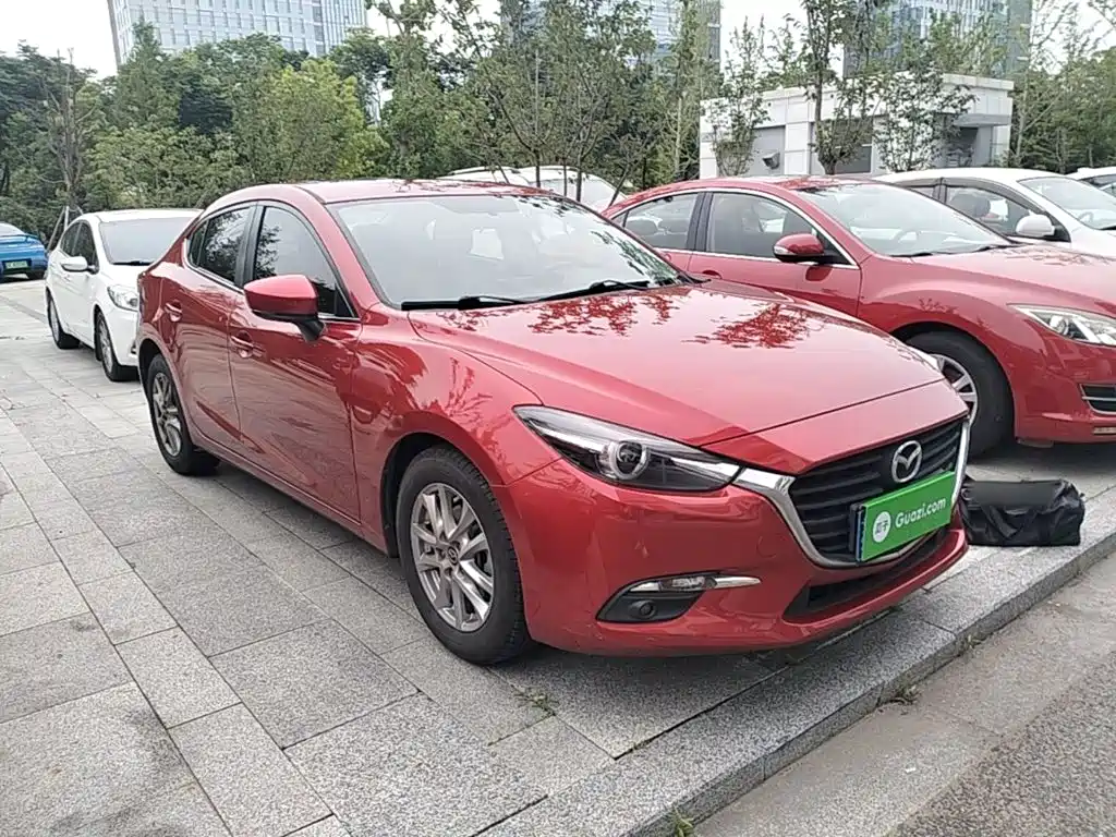 Mazda 3 Axela Sedan 1.5 L Auto Luxury CN-V