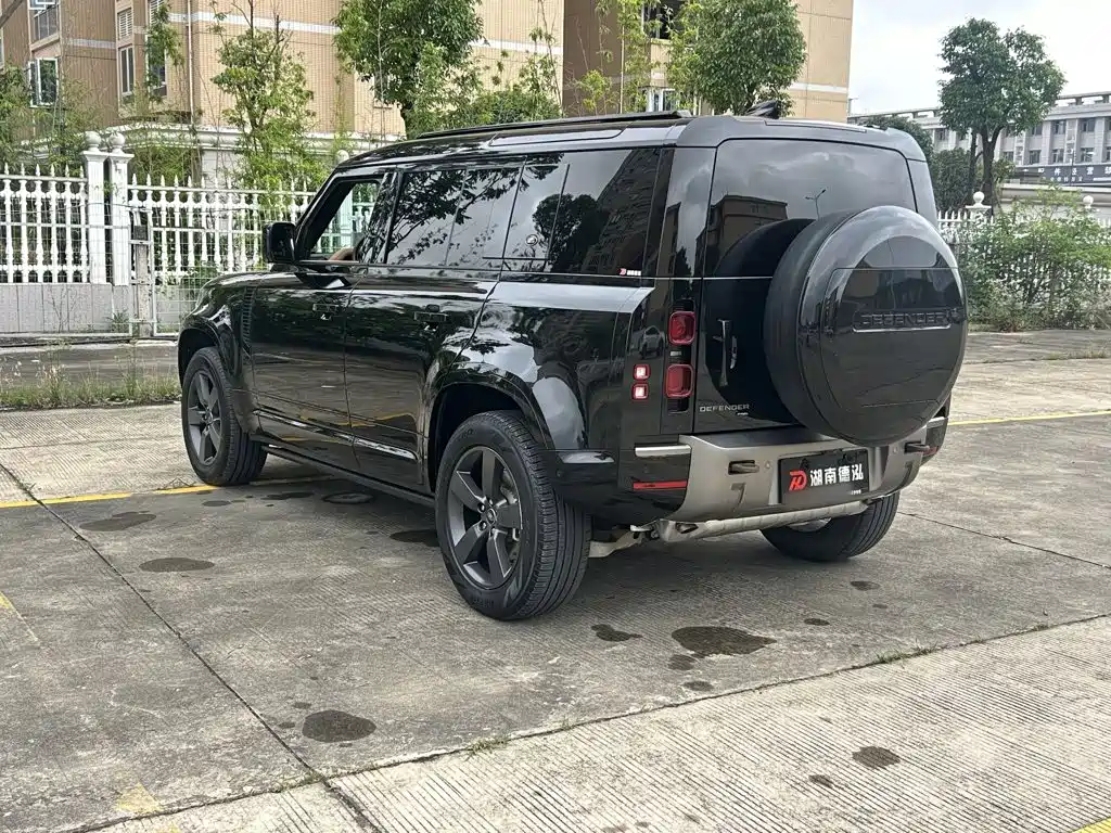 Land Rover Defender Facelift 110 3.0 T P400 X-DYNAMIC HSE