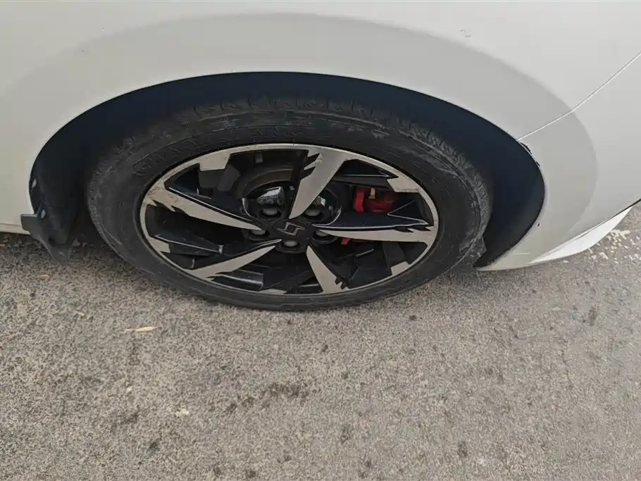 Sehol A5 1.5 T CVT Distinguished Connected