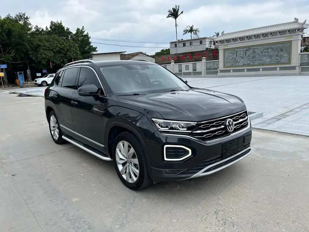 Tayron 380 TSI 4 WD Luxury Connected Pro