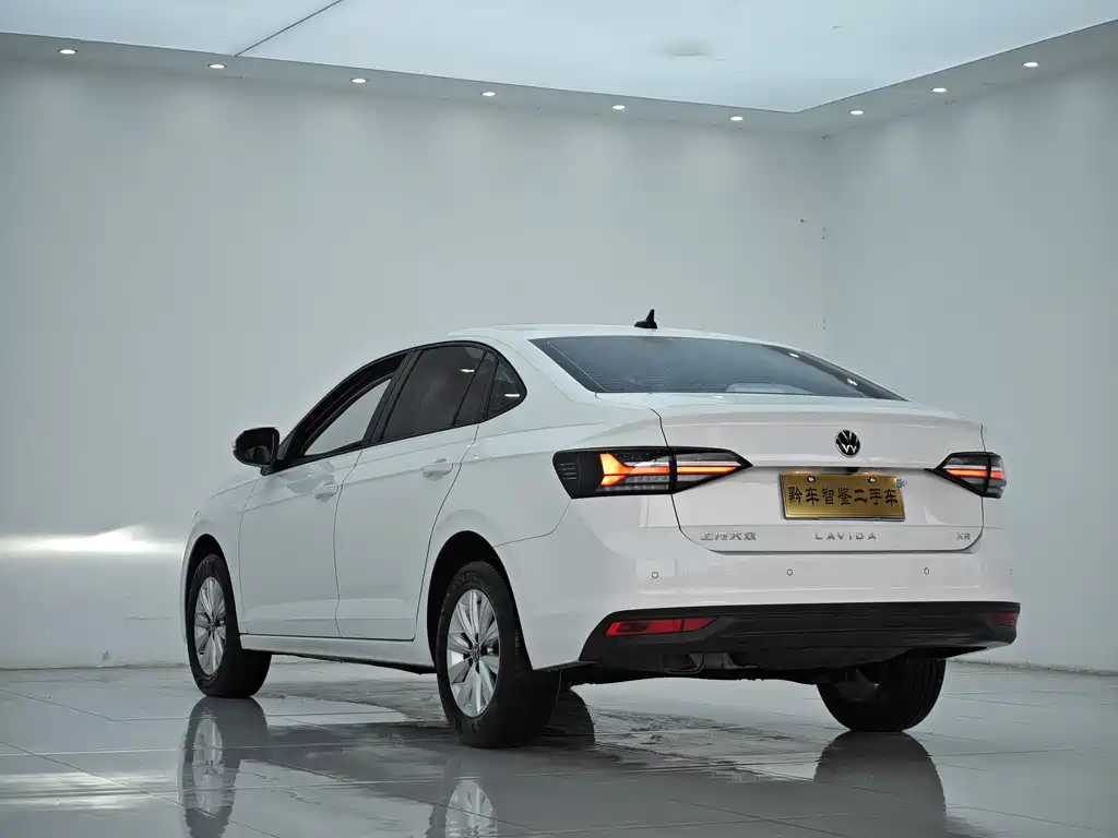Lavida New Sharp 1.5 L Auto New Comfort